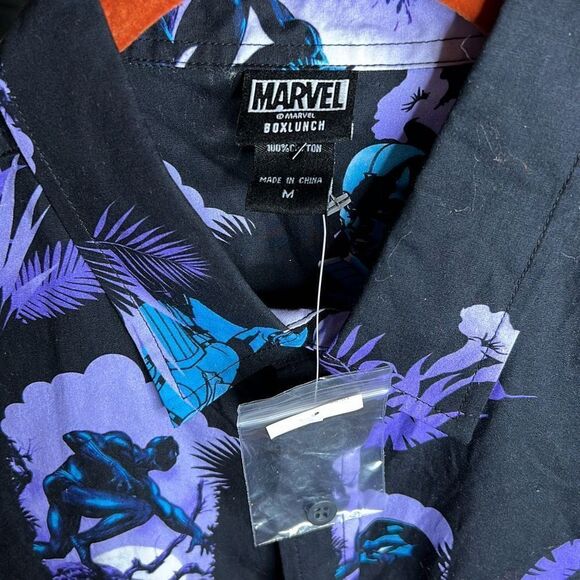 Marvel Black Panther T'Challa Scenic Woven Button-Up - BoxLunch Exclusive Medium - Picture 4 of 8